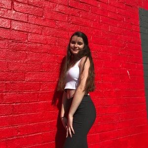 Meet your Posher, Alara